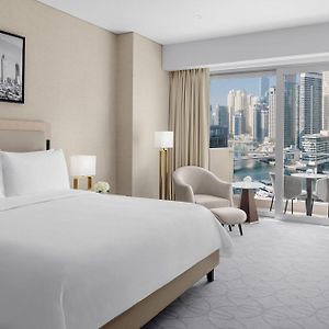 Executive Marina King Room